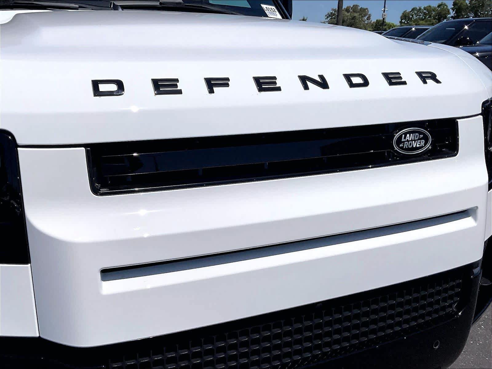 New 2026 Land Rover Defender 110 X-Dynamic SE AWD/4WD image 34