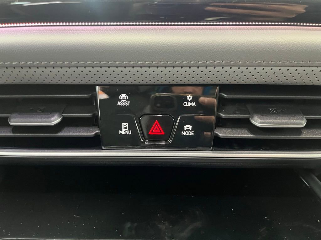 New 2026 Volkswagen Atlas Peak Edition AWD/4WD image 15