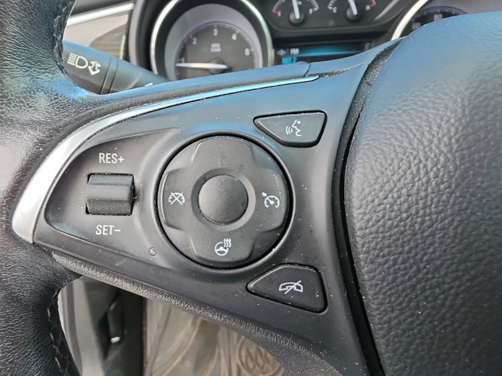 Used 2020 Buick Envision Essence w/ LPO, Cargo Package FWD image 20