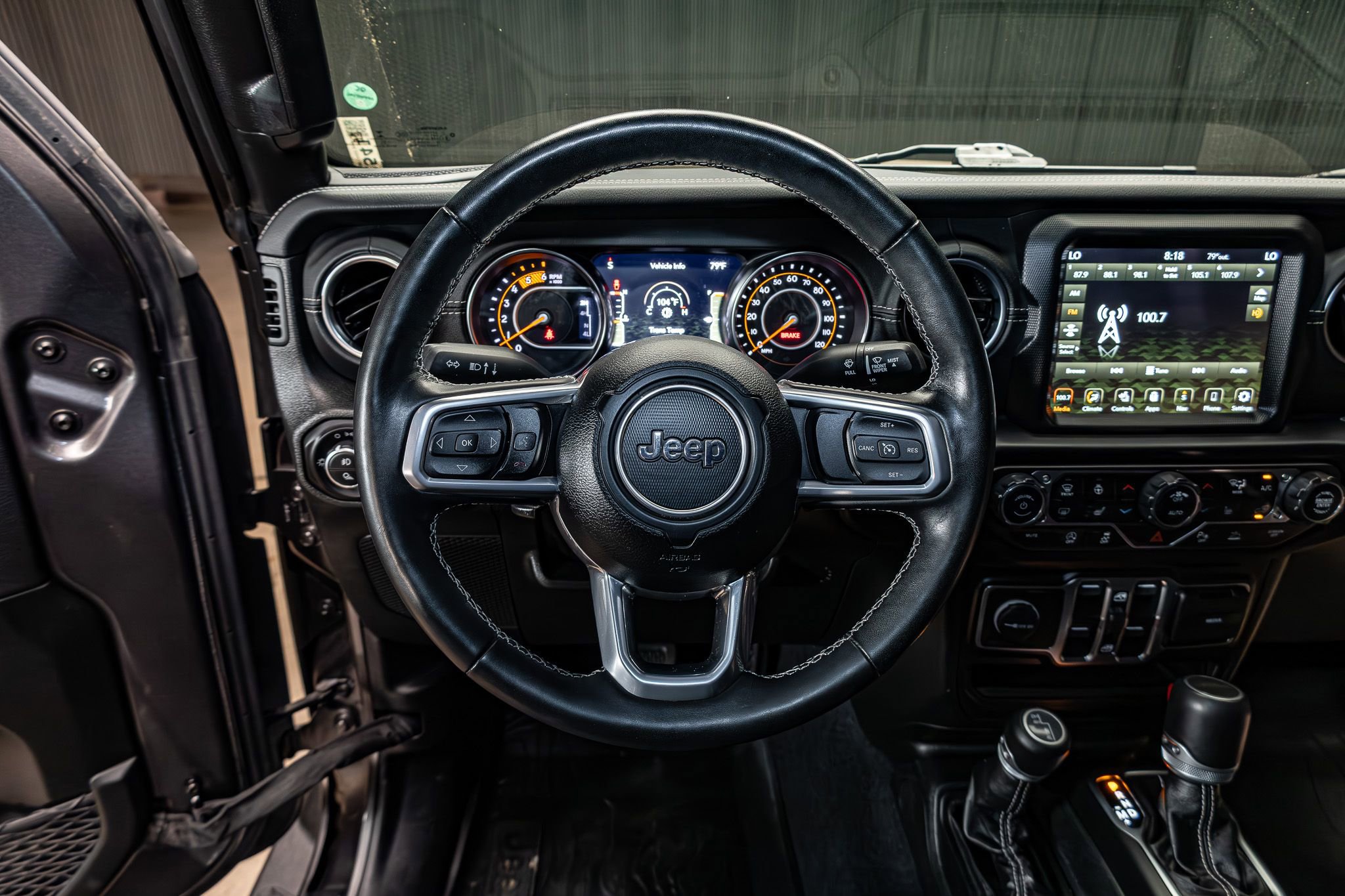 Used 2022 Jeep Gladiator Overland w/ Popular Equipment Package image 16