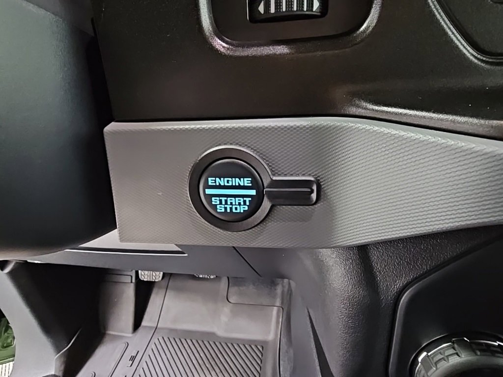 Used 2022 Ford Bronco Black Diamond image 24