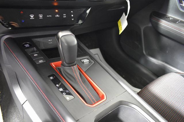 Certified 2025 Nissan Kicks SR image 22