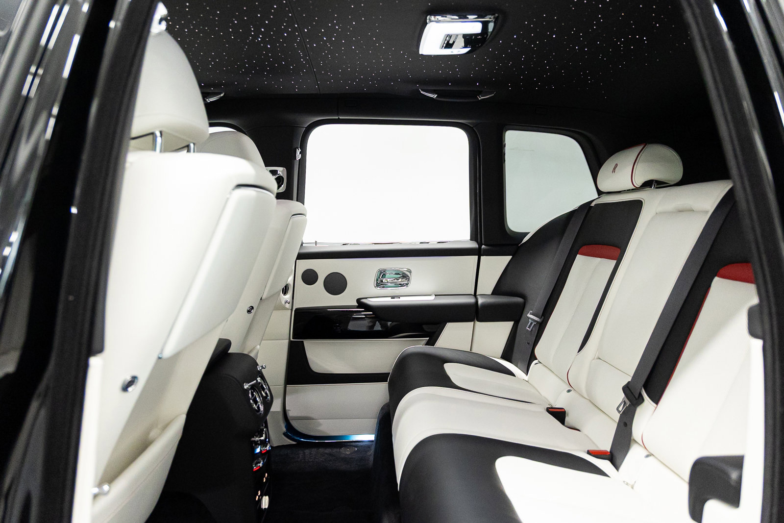 New 2026 Rolls-Royce Cullinan image 49