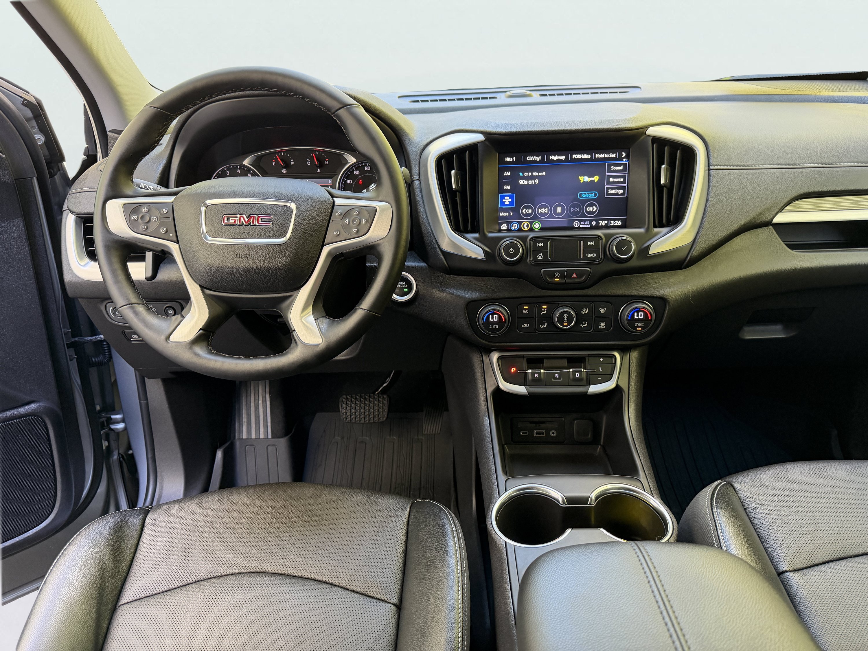 Used 2024 GMC Terrain SLT w/ LPO, Floor Liner Package AWD/4WD image 9