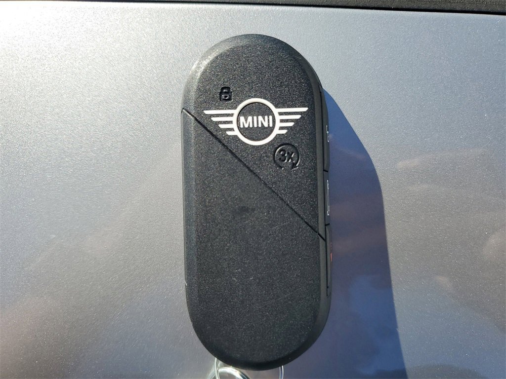 Used 2025 MINI Cooper S image 30