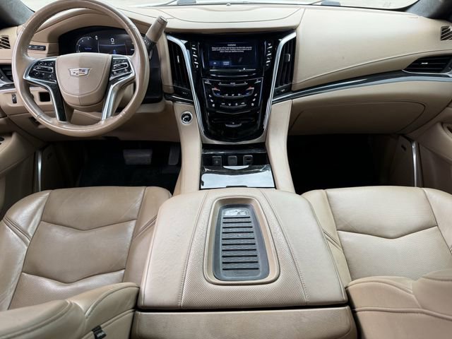 Used 2019 Cadillac Escalade ESV Platinum RWD image 10