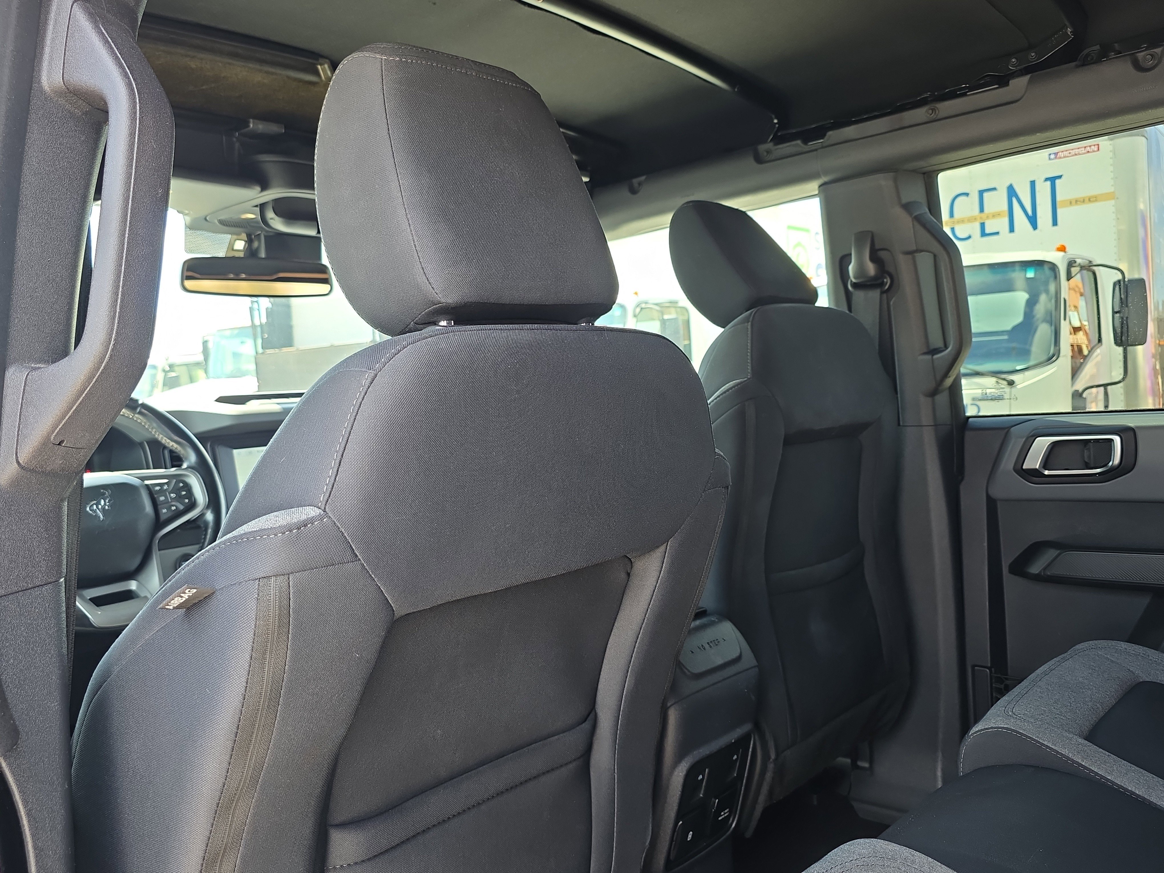 Used 2022 Ford Bronco Big Bend w/ Sasquatch Package AWD/4WD image 15