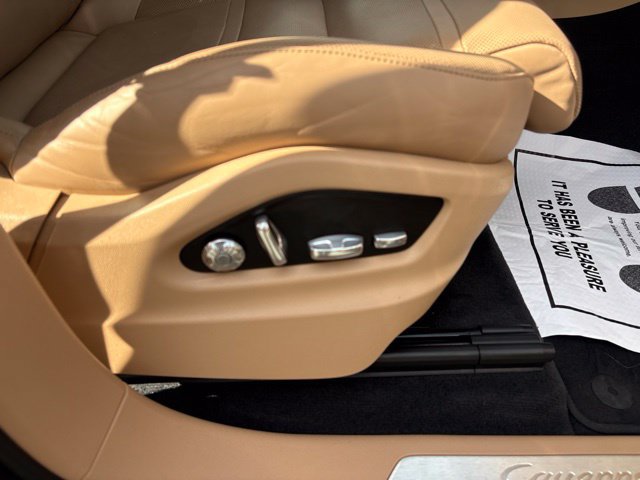 Used 2019 Porsche Cayenne S AWD/4WD image 6