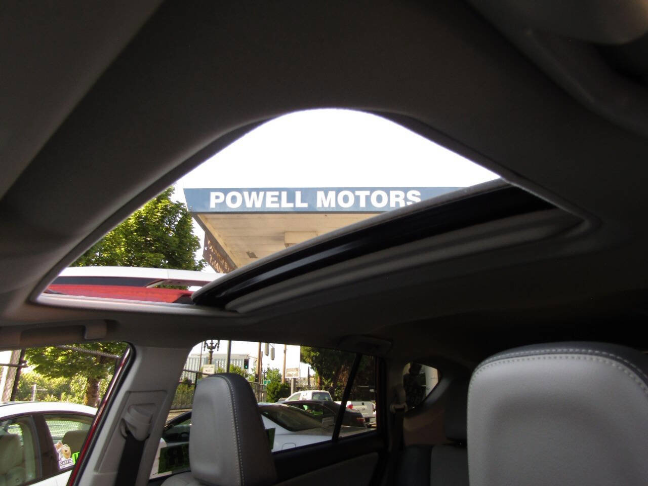 Used 2015 Toyota RAV4 Limited image 16