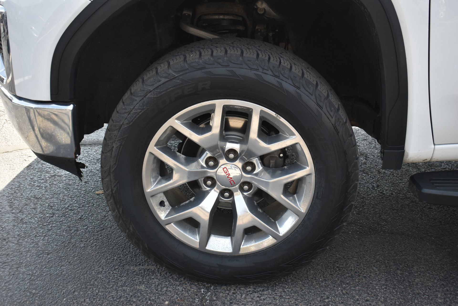 Used 2019 GMC Sierra 1500 SLT w/ SLT Premium Plus Package image 9