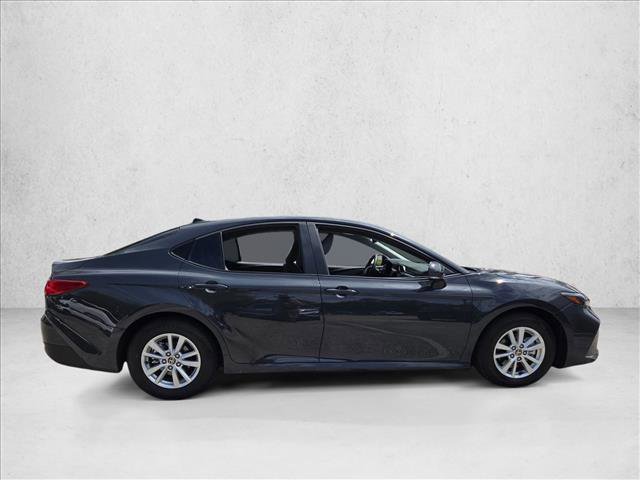 Used 2025 Toyota Camry LE FWD image 4