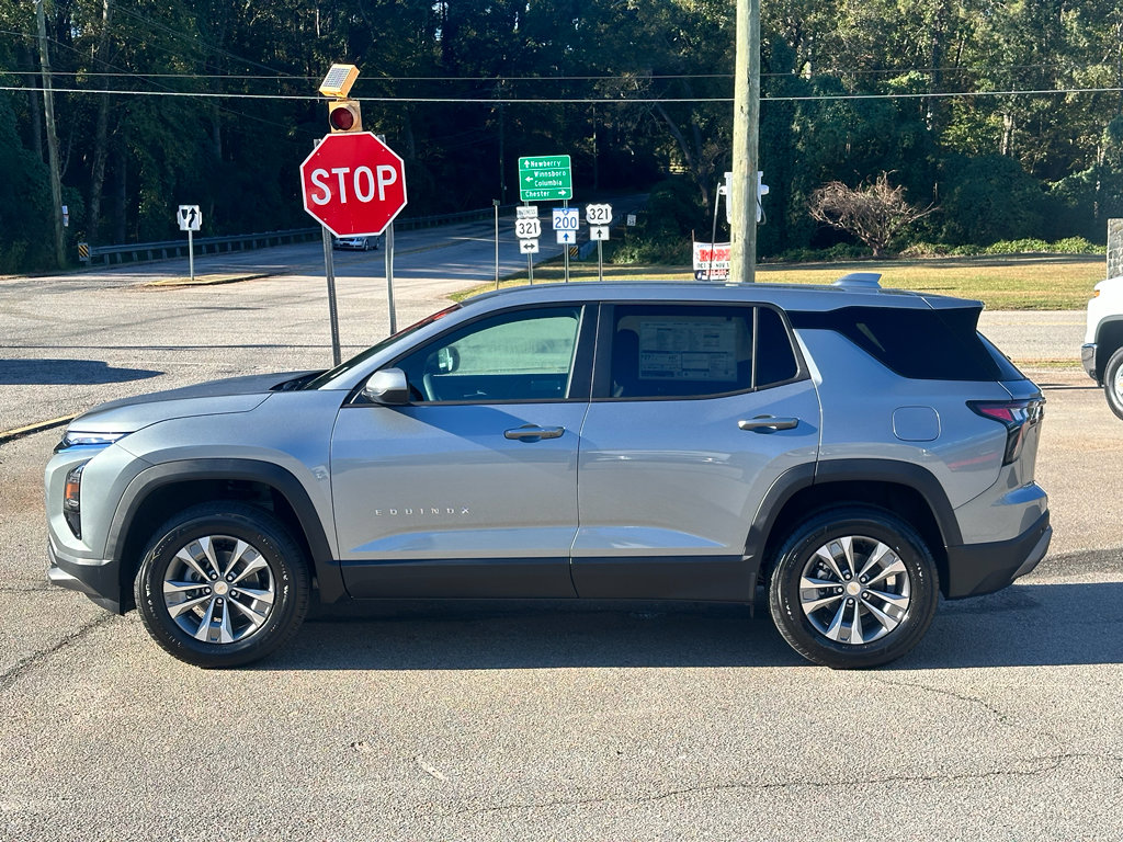 New 2026 Chevrolet Equinox ACTIV image 2