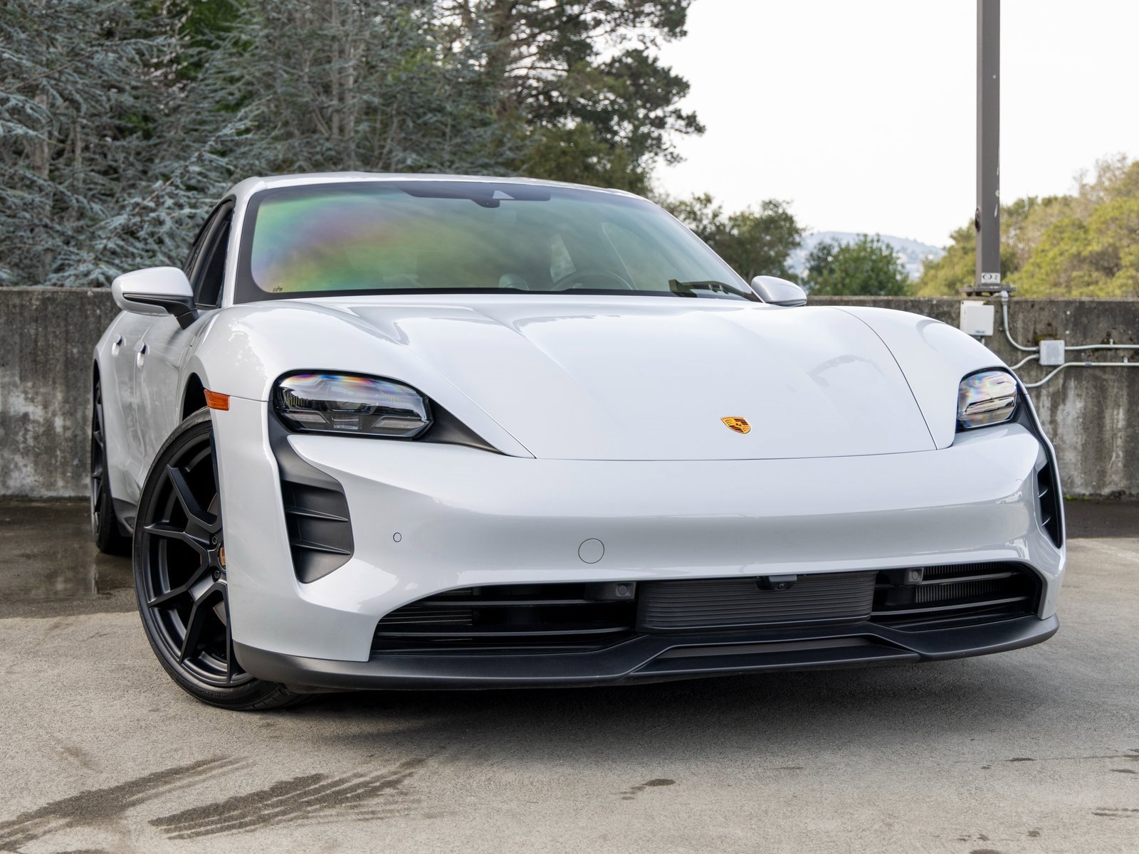 Certified 2023 Porsche Taycan GTS image 9