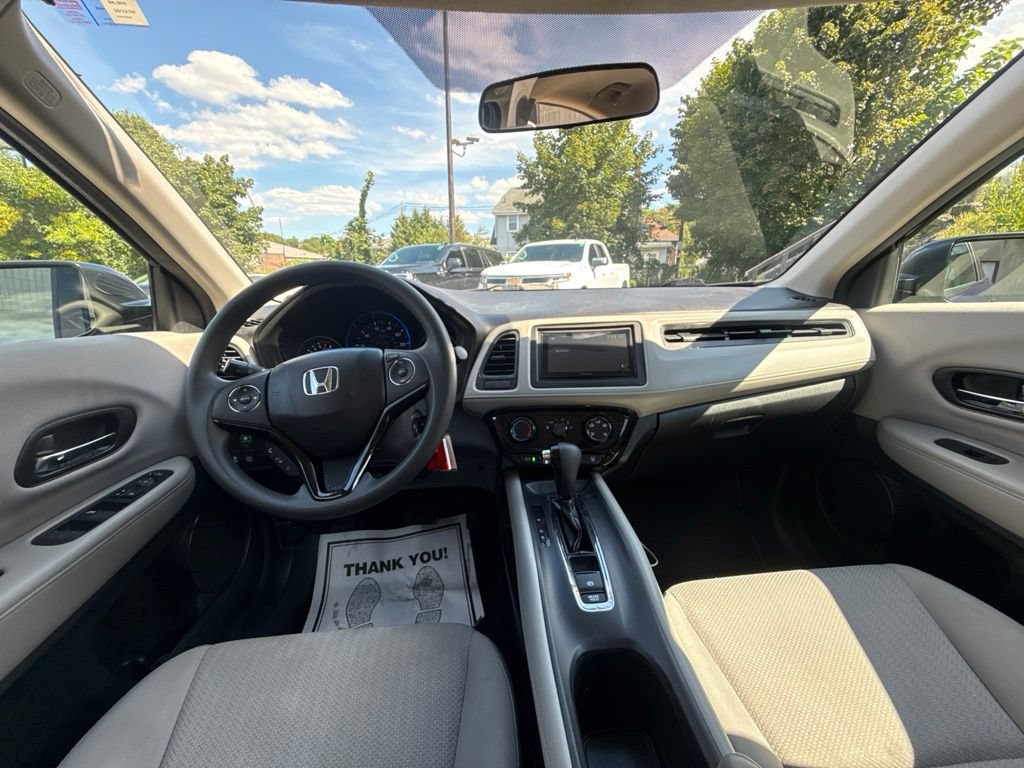 Used 2016 Honda HR-V LX image 25