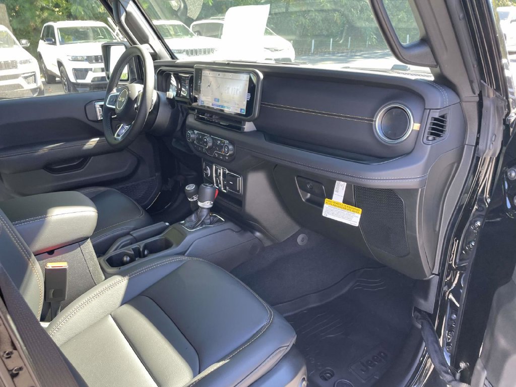 New 2027 Jeep Wrangler Unlimited Sahara AWD/4WD image 14