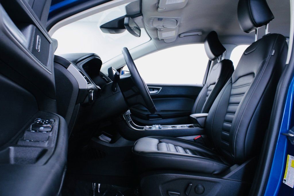 Used 2024 Ford Edge SEL image 6