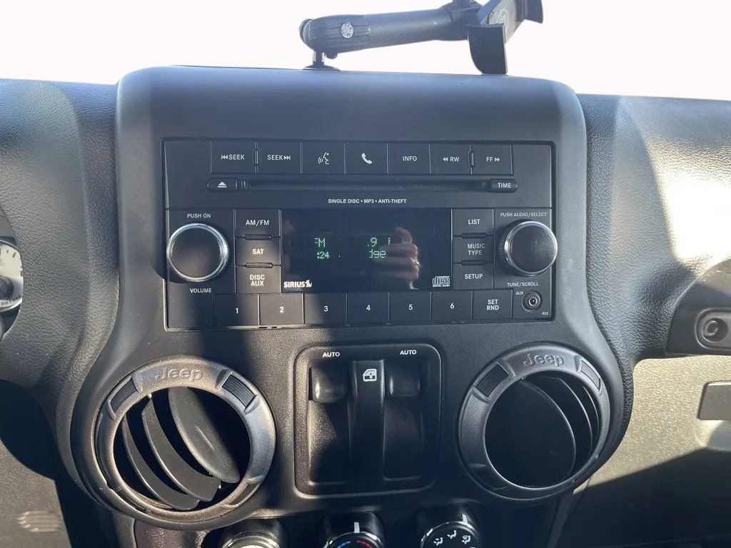 Used 2018 Jeep Wrangler Willys Wheeler w/ Quick Order Package 24W image 21