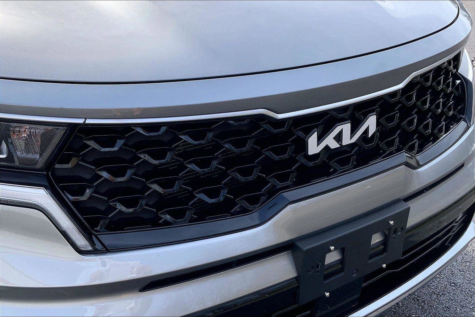 Used 2024 Kia Sorento EX w/ Panoramic Sunroof Package image 28