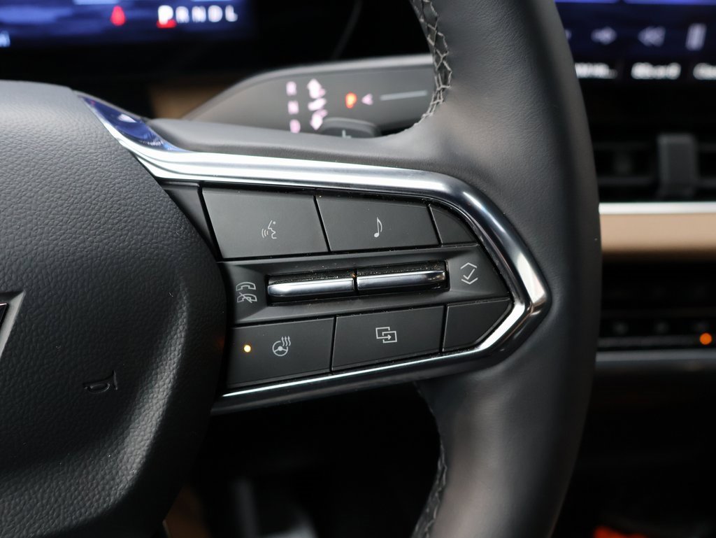 Certified 2026 Chevrolet Equinox ACTIV w/ Convenience Package III image 18