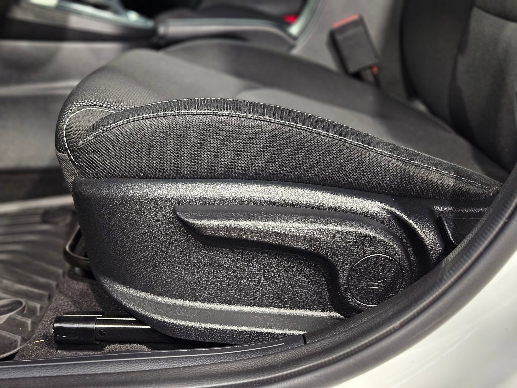 Used 2024 Kia Forte LXS w/ LXS Technology Package image 23