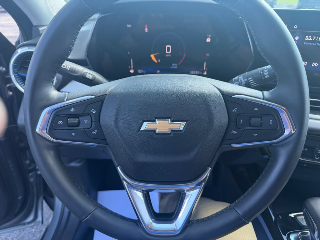 Used 2025 Chevrolet Trax LT w/ Driver Confidence Package FWD image 15