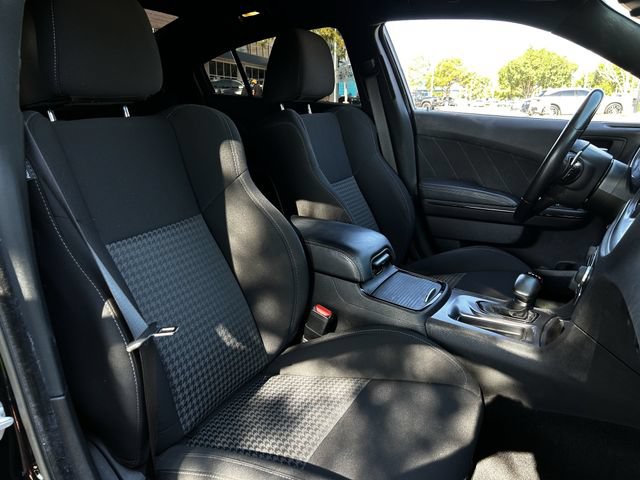 Used 2022 Dodge Charger R/T w/ Blacktop Package RWD image 29