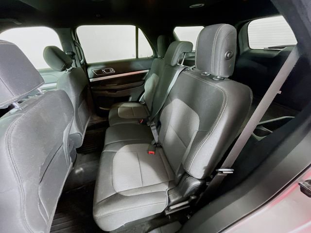 Used 2017 Ford Explorer XLT w/ Equipment Group 201A image 23