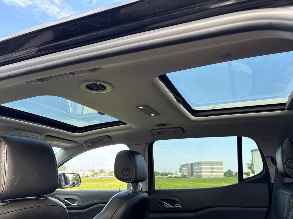 Used 2019 GMC Acadia SLT FWD image 5