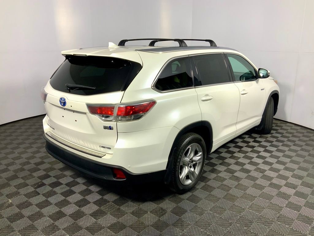 Used 2016 Toyota Highlander Limited Platinum image 14