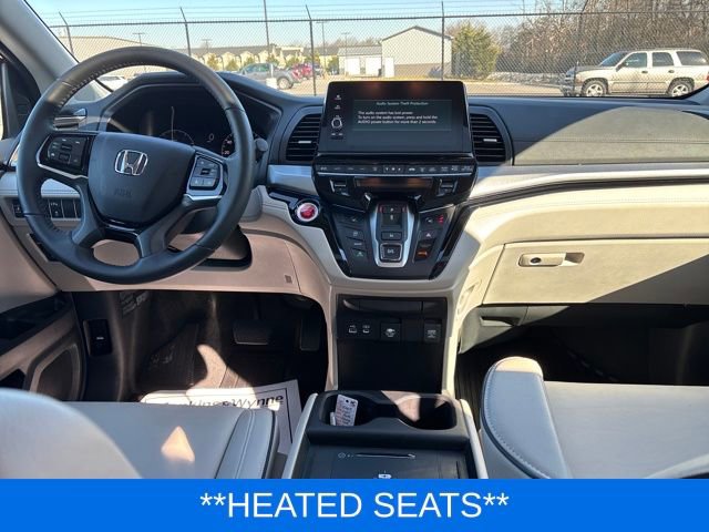 Certified 2025 Honda Odyssey Touring image 11