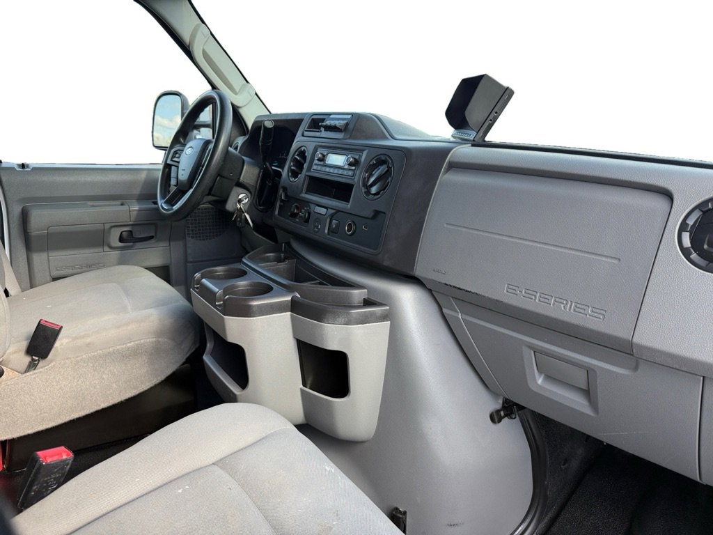 Used 2021 Ford E-450 and Econoline 450 Super Duty w/ Power Windows & Locks Group RWD image 10