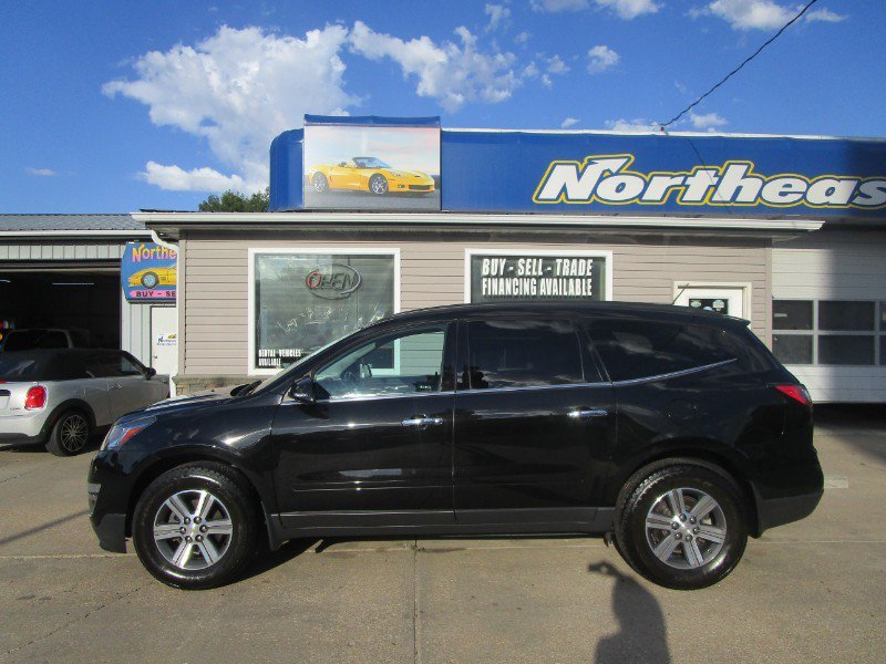Used 2017 Chevrolet Traverse LT AWD/4WD image 1