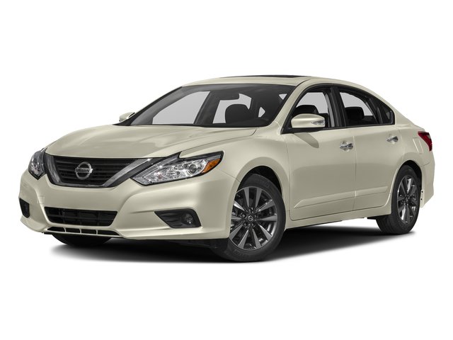 Used 2016 Nissan Altima 2.5 SL w/ 2.5 Technology Package