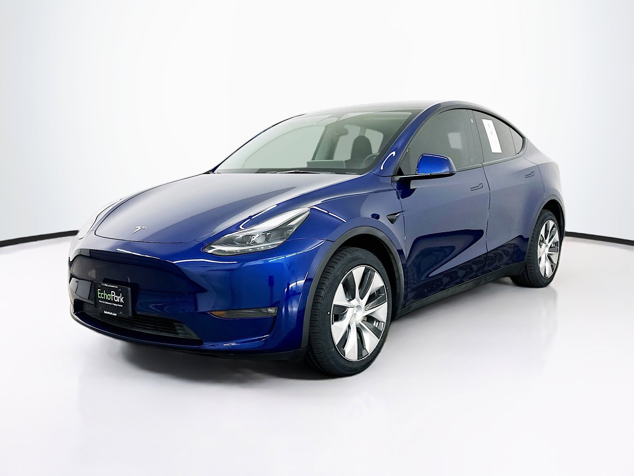 Used 2023 Tesla Model Y Long Range image 3