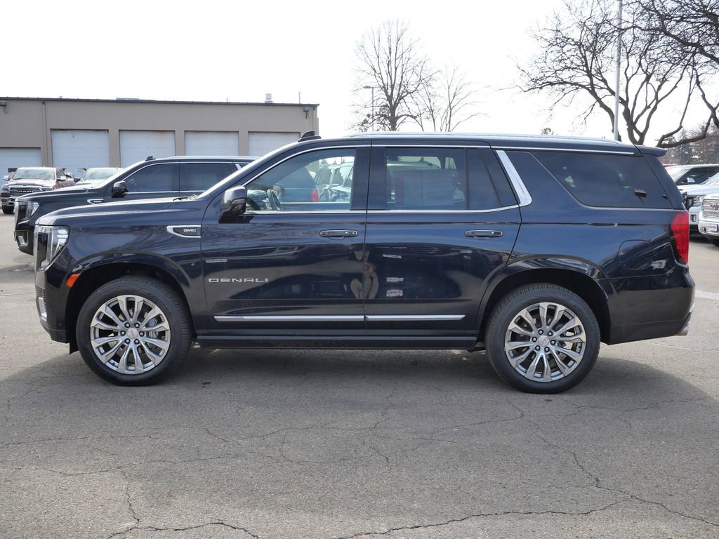Used 2024 GMC Yukon Denali w/ Denali Reserve Package image 6