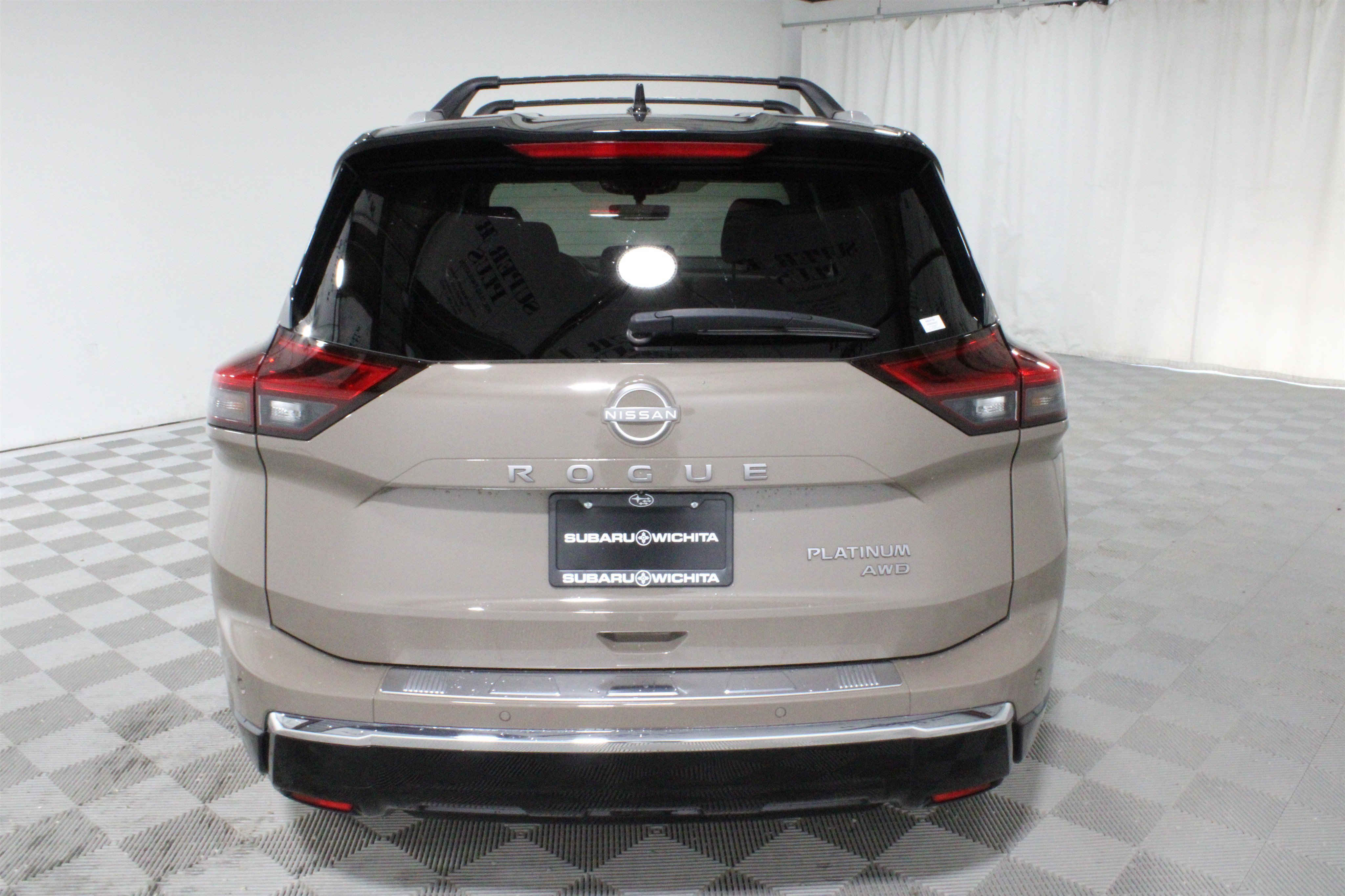 Used 2024 Nissan Rogue Platinum w/ Platinum Premium Package AWD/4WD image 28