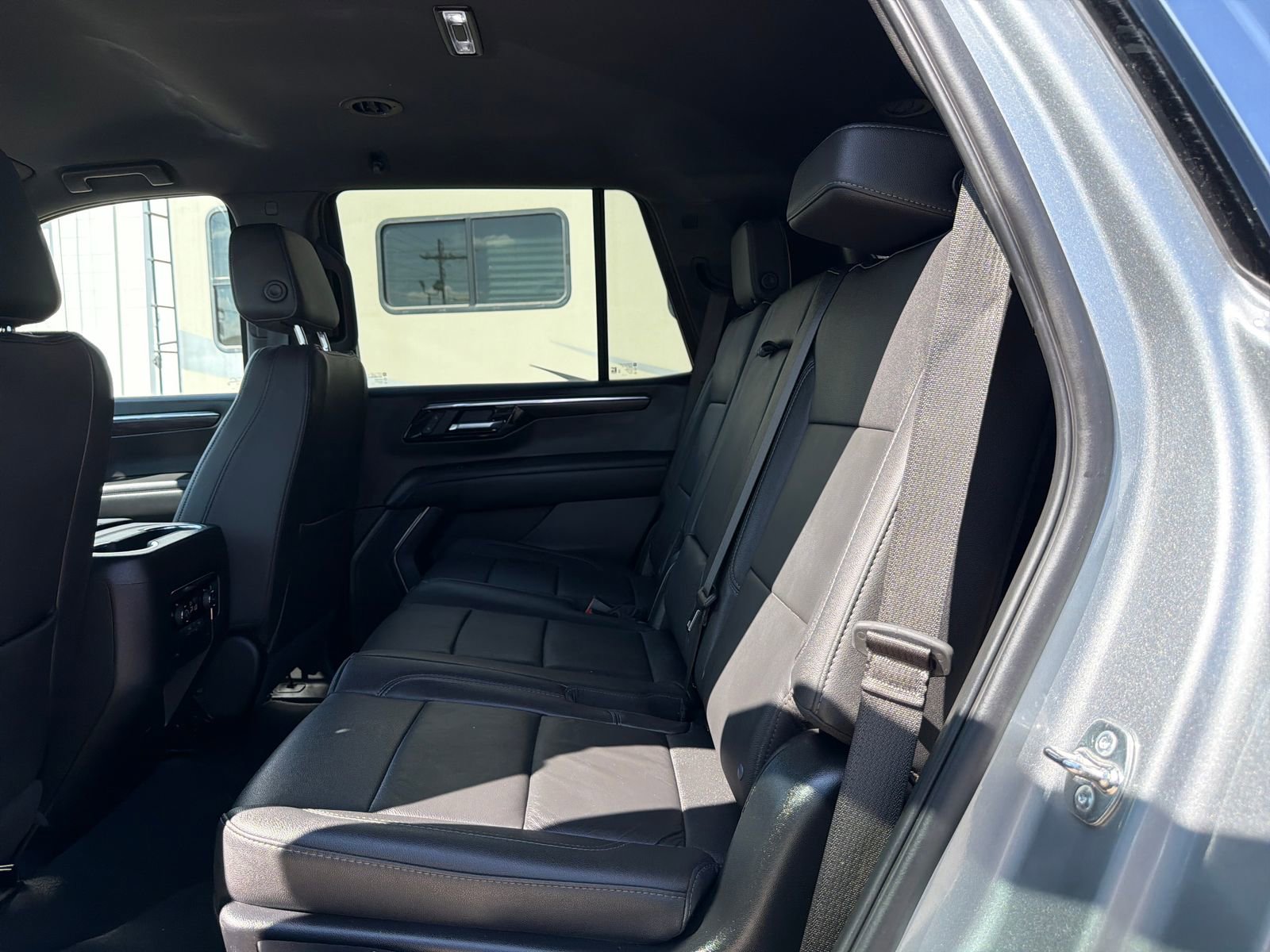 Used 2025 Chevrolet Tahoe LT AWD/4WD image 13