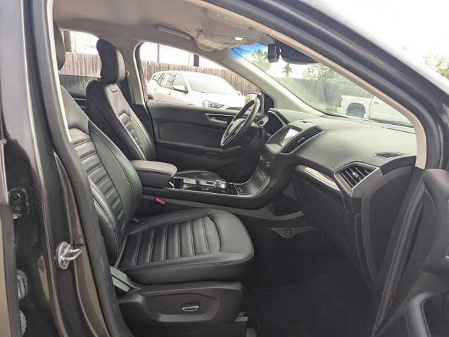 Used 2019 Ford Edge SEL w/ Equipment Group 201A image 17