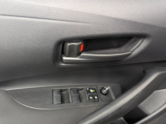 Used 2024 Toyota Corolla LE FWD image 14