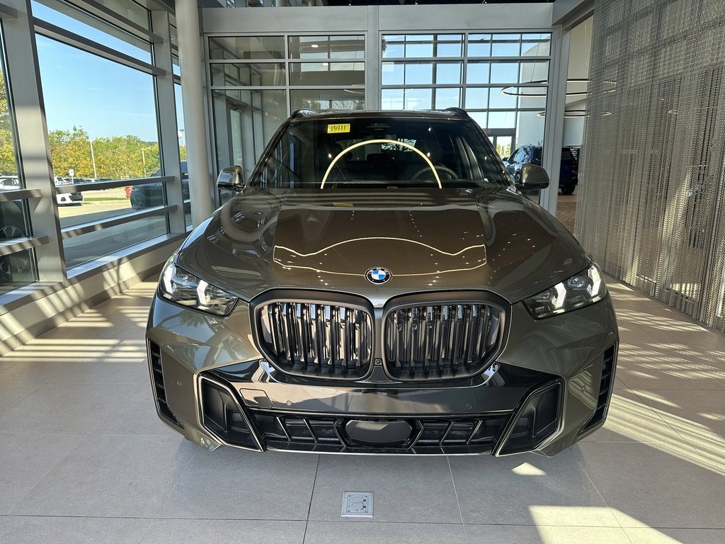 New 2026 BMW X5 xDrive40i w/ M Sport Package image 2