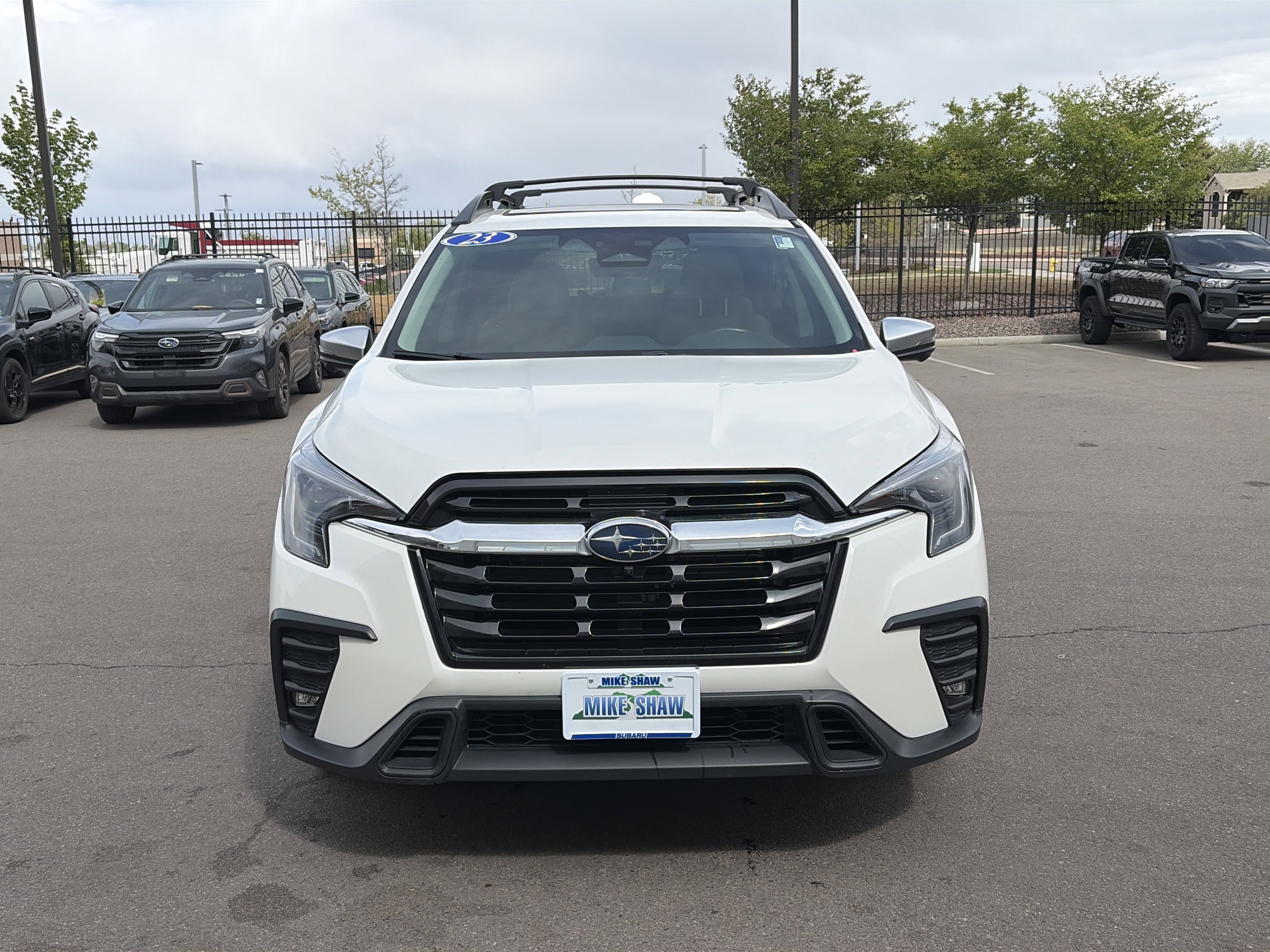 Used 2023 Subaru Ascent Limited w/ Technology Package AWD/4WD image 2