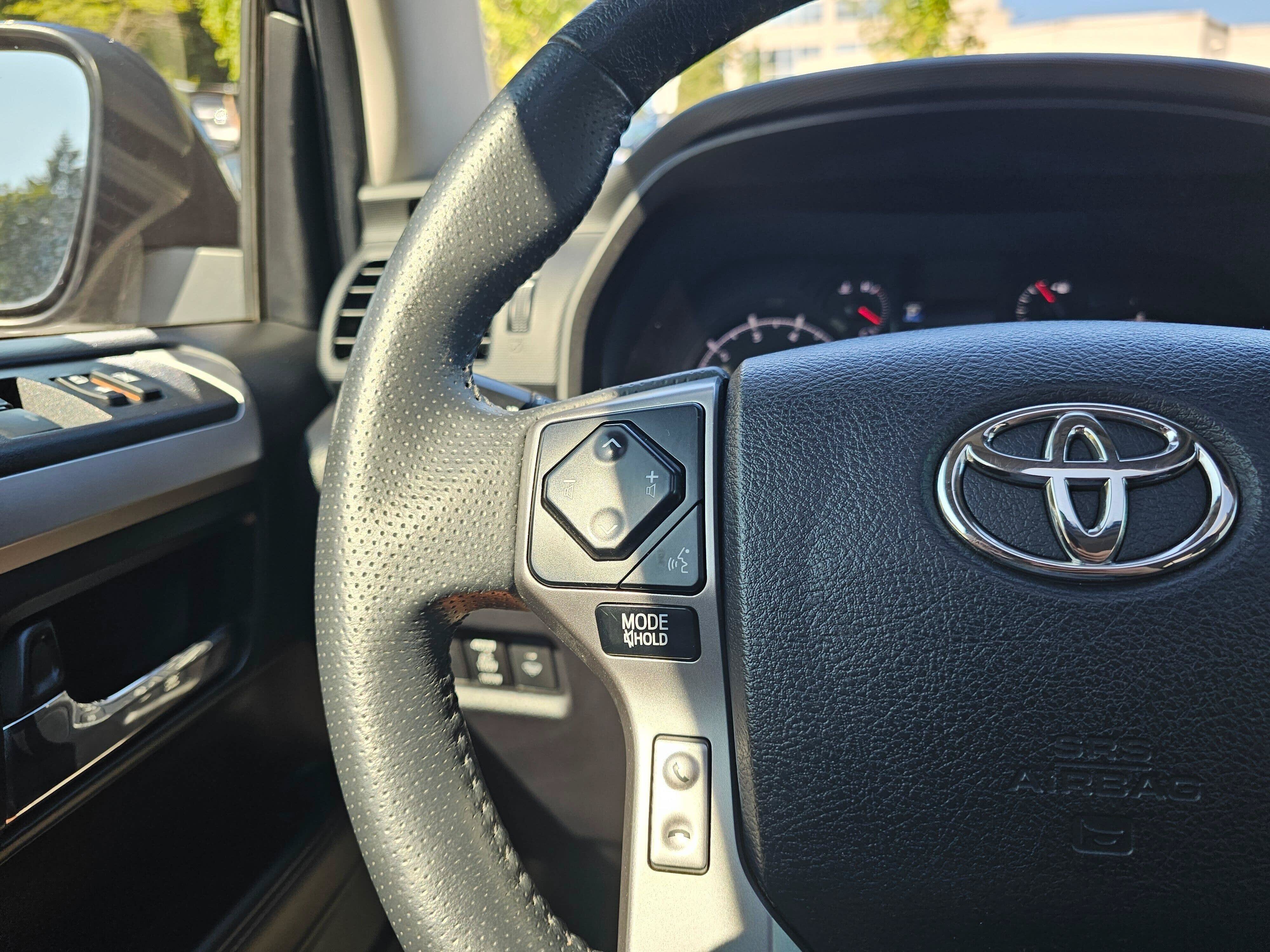 Used 2022 Toyota 4Runner SR5 Premium w/ Moonroof Package AWD/4WD image 36