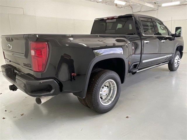 New 2026 Chevrolet Silverado 3500 High Country w/ High Country Premium Package image 10