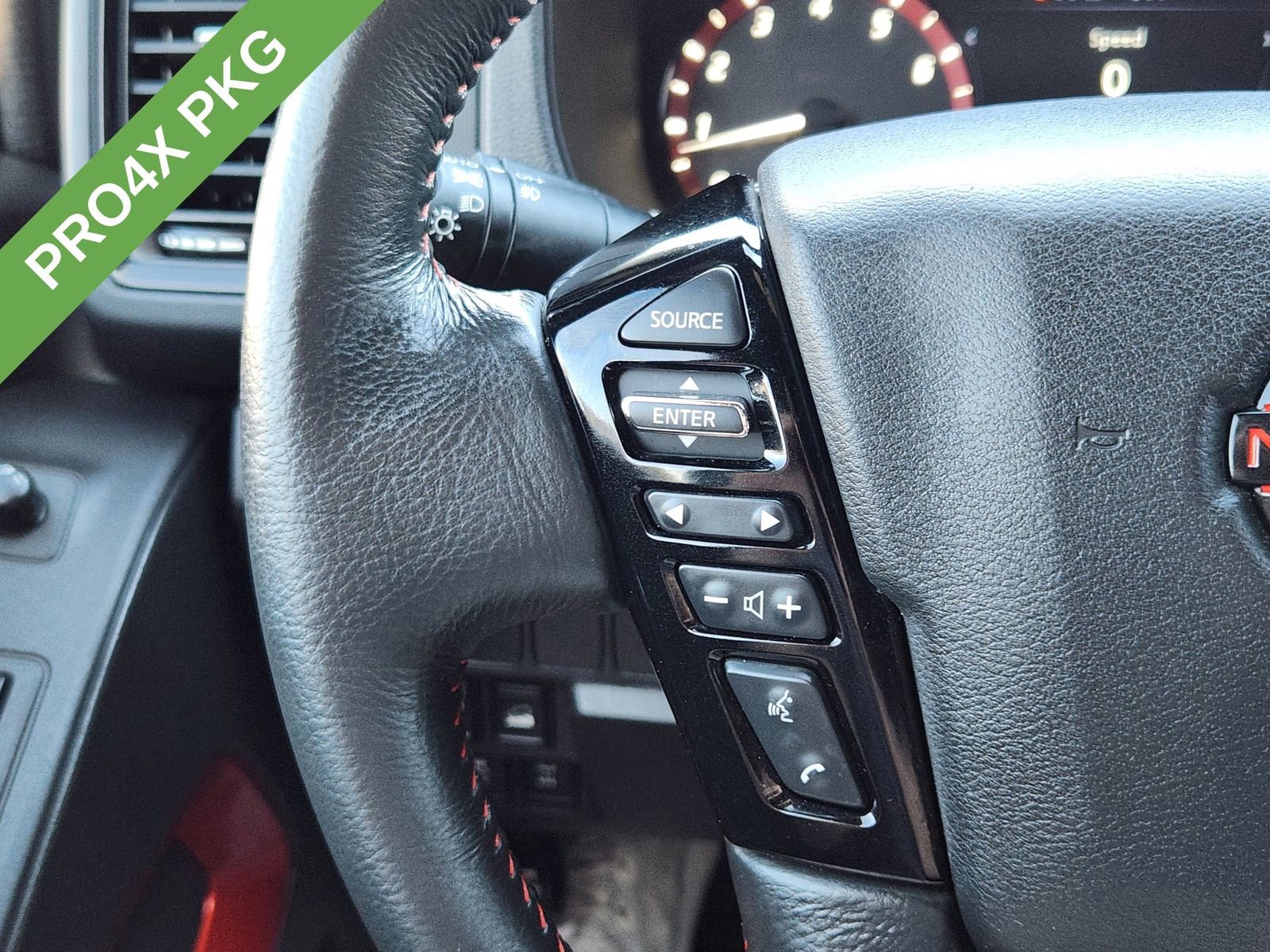 Used 2024 Nissan Frontier PRO-4X w/ Off-Road Protection Package image 31