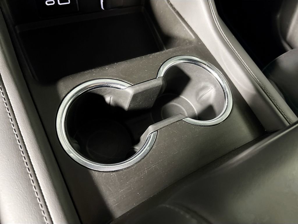 Used 2024 Chevrolet Tahoe LT image 15