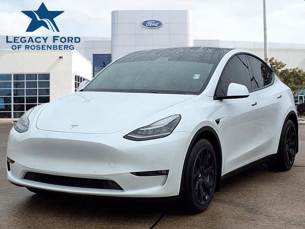 Used 2021 Tesla Model Y Long Range AWD/4WD image 1