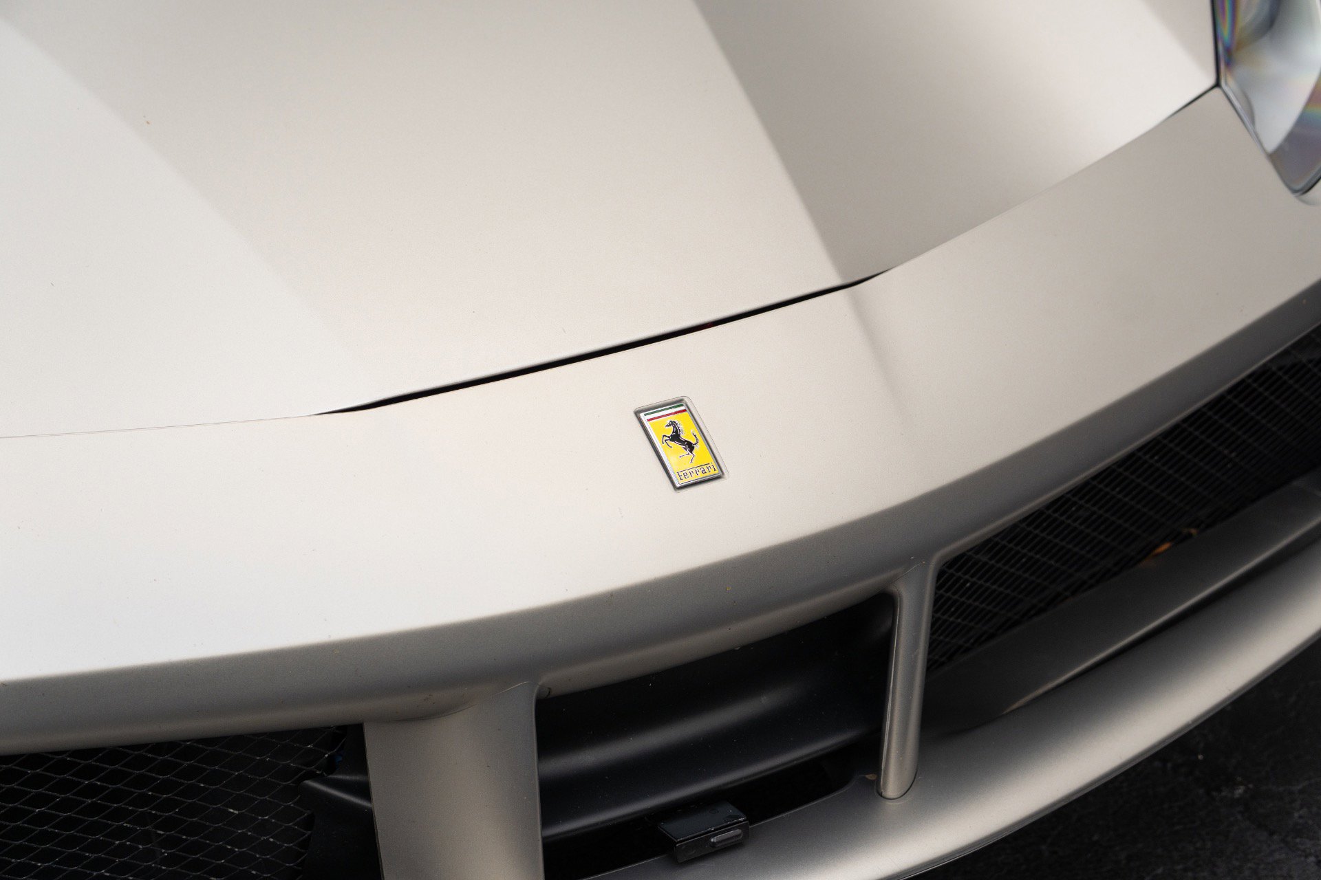 Used 2016 Ferrari 488 GTB image 13