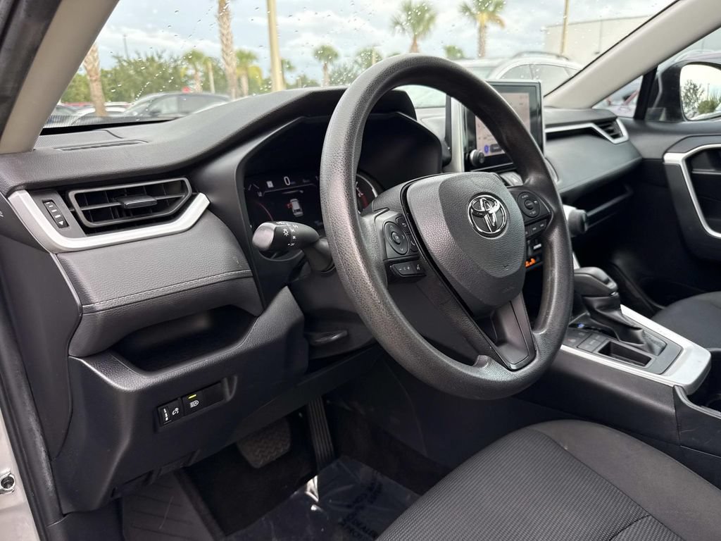 Used 2023 Toyota RAV4 LE FWD image 22