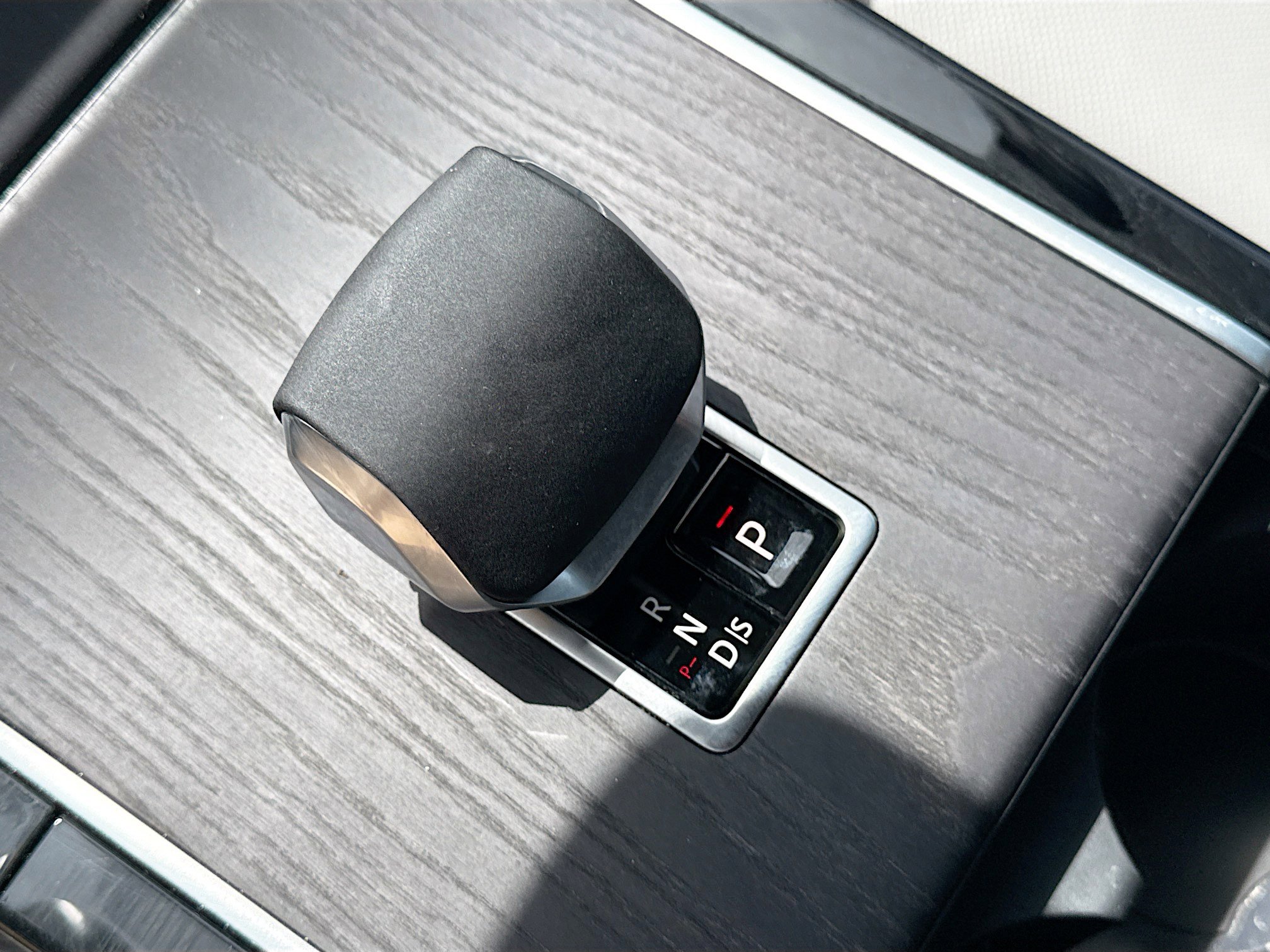 Used 2026 Land Rover Range Rover Velar Dynamic SE image 28