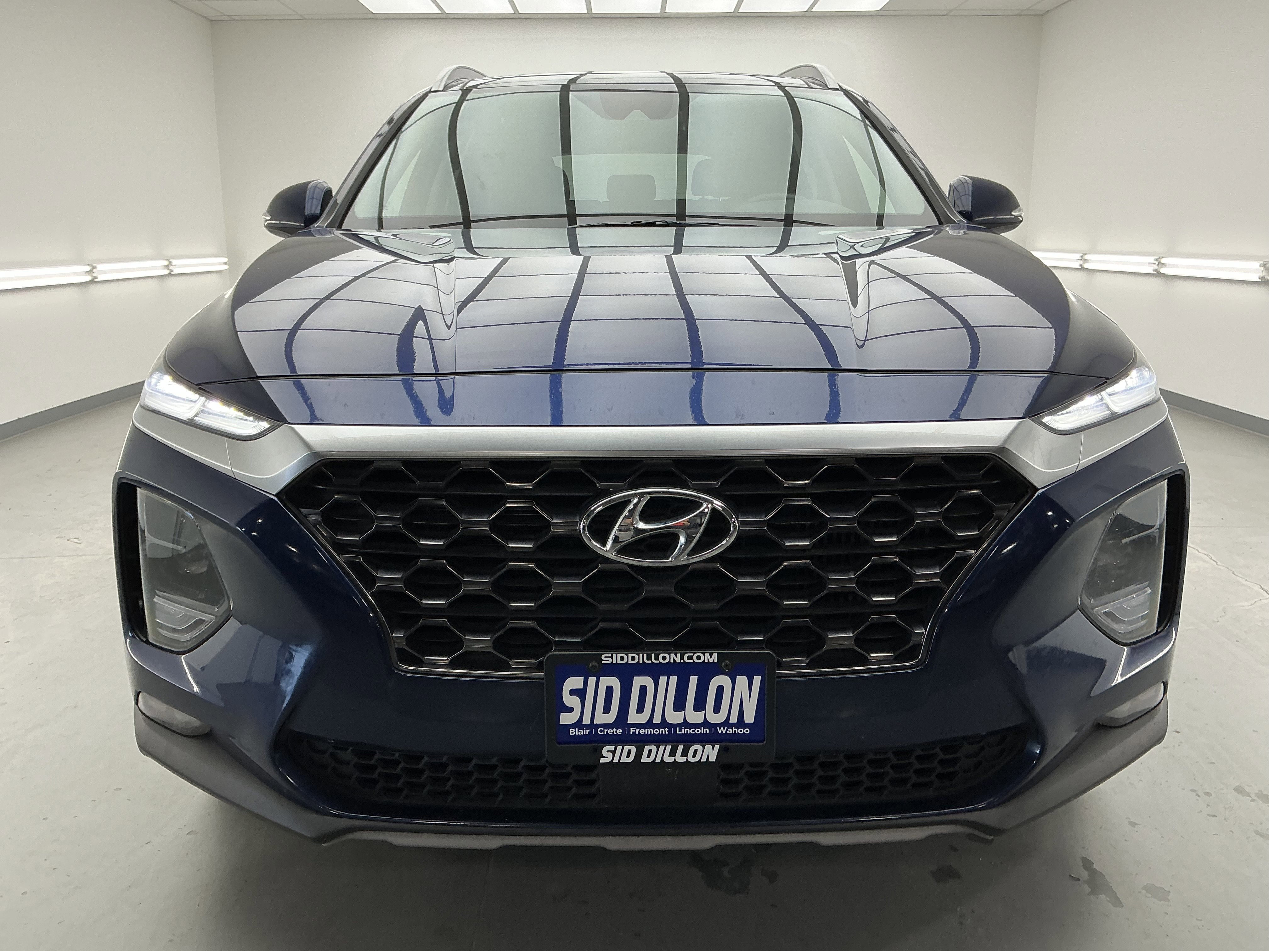 Used 2019 Hyundai Santa Fe Limited image 2